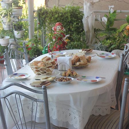 סינגאני Guest House Gidi מראה חיצוני תמונה